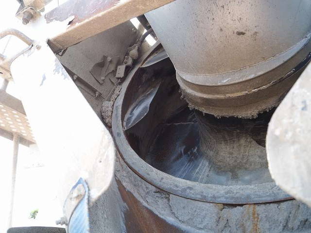 いすゞギガミキサー車（コンクリートミキサー）大型（10t）[写真21]