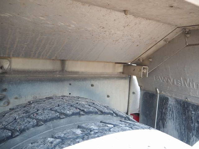 いすゞギガミキサー車（コンクリートミキサー）大型（10t）[写真24]