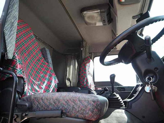 いすゞギガミキサー車（コンクリートミキサー）大型（10t）[写真34]