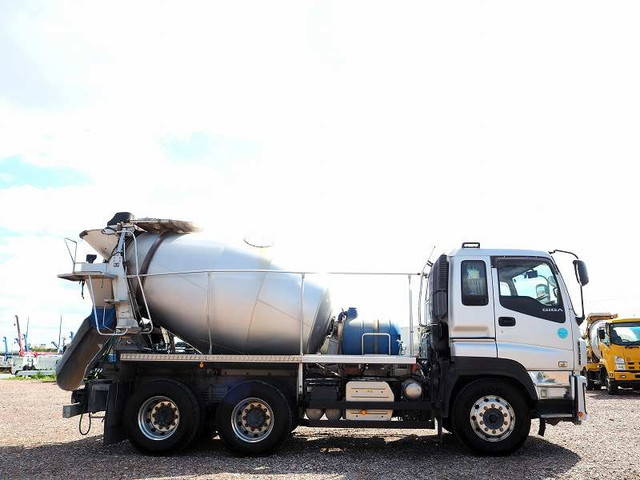 いすゞギガミキサー車（コンクリートミキサー）大型（10t）[写真07]