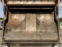 いすゞエルフパッカー車（塵芥車）小型（2t・3t）[写真21]