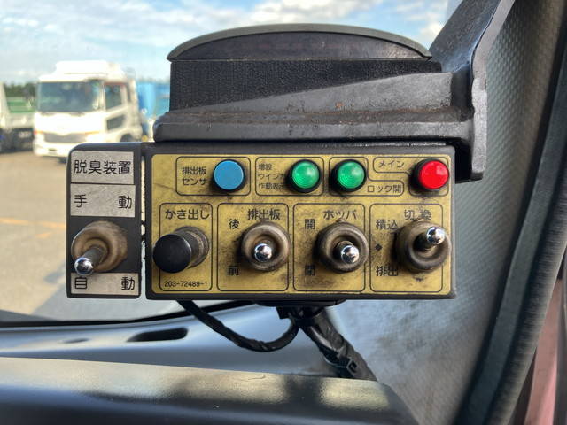 いすゞエルフパッカー車（塵芥車）小型（2t・3t）[写真39]