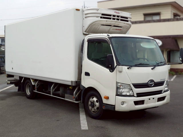 日野デュトロ冷凍車（冷蔵車）小型（2t・3t）[写真03]