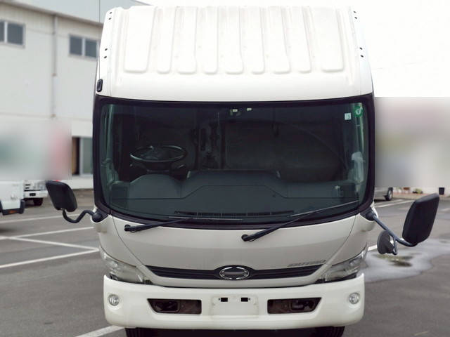 日野デュトロ冷凍車（冷蔵車）小型（2t・3t）[写真07]