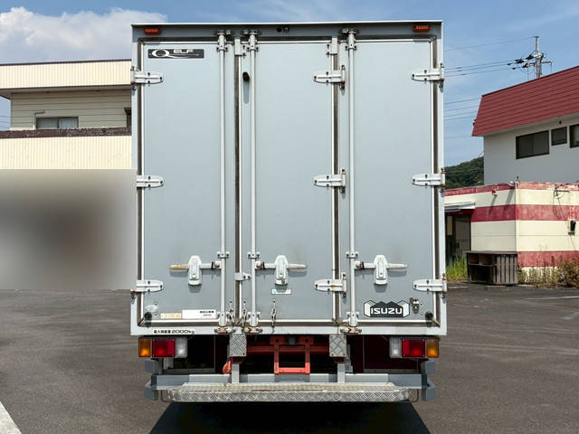 いすゞエルフアルミバン小型（2t・3t）[写真02]