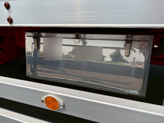 いすゞエルフアルミバン小型（2t・3t）[写真07]