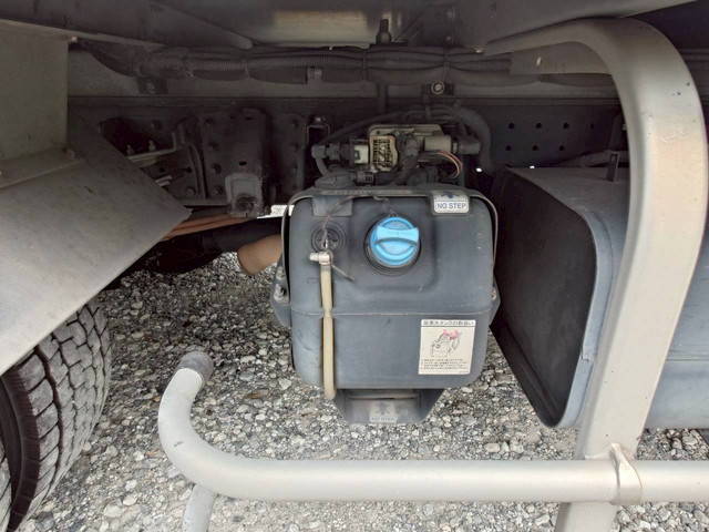 三菱ふそうキャンター冷凍車（冷蔵車）小型（2t・3t）[写真17]