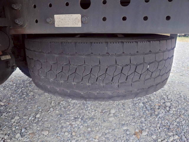 三菱ふそうキャンター冷凍車（冷蔵車）小型（2t・3t）[写真18]