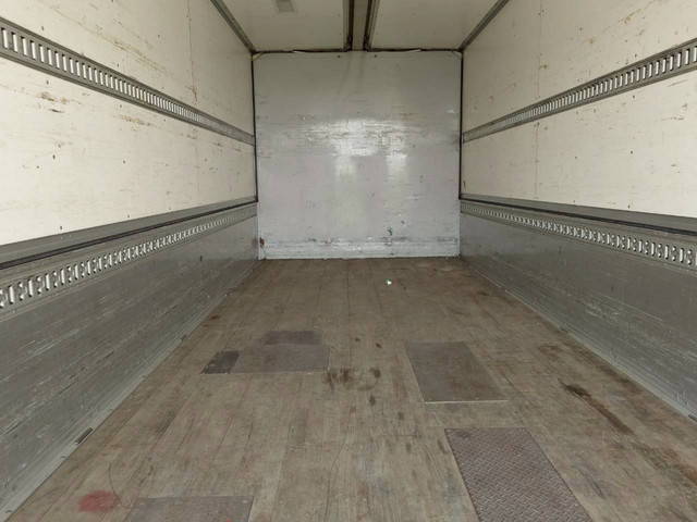 いすゞフォワードアルミウイング中型（4t）[写真10]