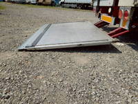 いすゞフォワードアルミウイング中型（4t）[写真11]