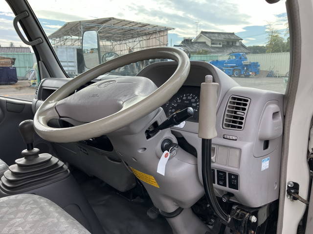 トヨタその他の車種高所作業車小型（2t・3t）[写真35]