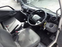 日野デュトロ平ボディ小型（2t・3t）[写真09]