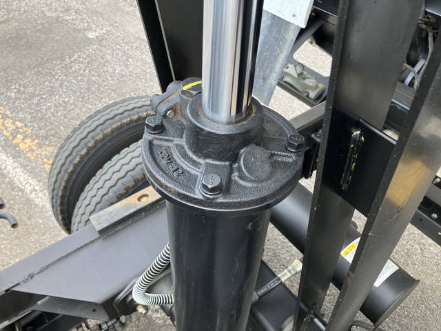 いすゞフォワードダンプ中型（4t）[写真15]