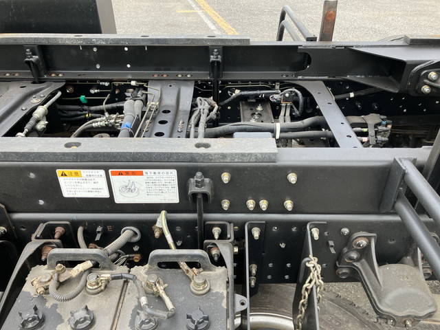 いすゞフォワードダンプ中型（4t）[写真19]