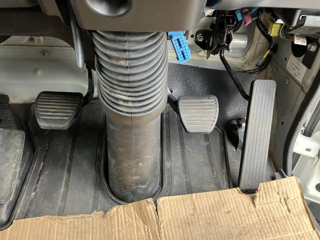 いすゞフォワードダンプ中型（4t）[写真35]