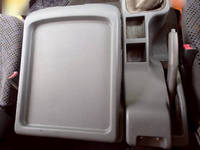 三菱ふそうファイターアルミウイング中型（4t）[写真12]