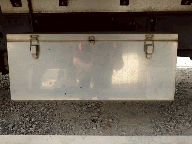 三菱ふそうファイターアルミウイング中型（4t）[写真25]