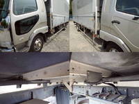 三菱ふそうファイターアルミウイング中型（4t）[写真34]