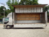 三菱ふそうファイターアルミウイング中型（4t）[写真07]