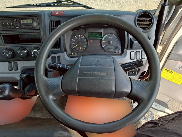 三菱ふそうキャンターダンプ小型（2t・3t）[写真13]