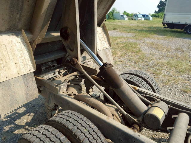 三菱ふそうキャンターダンプ小型（2t・3t）[写真16]