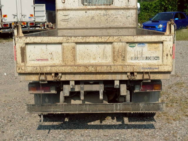 三菱ふそうキャンターダンプ小型（2t・3t）[写真02]