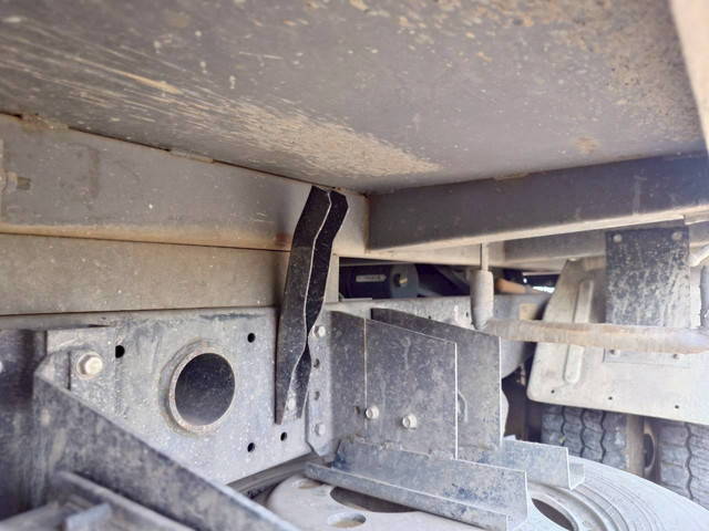 三菱ふそうキャンターダンプ小型（2t・3t）[写真23]