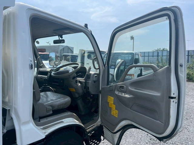 日野デュトロダンプ小型（2t・3t）[写真30]