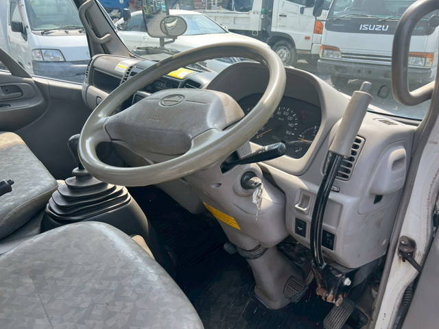 日野デュトロダンプ小型（2t・3t）[写真32]