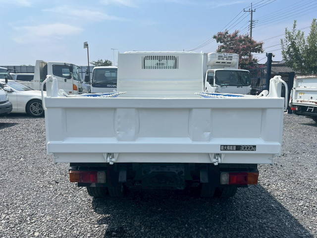 日野デュトロダンプ小型（2t・3t）[写真09]