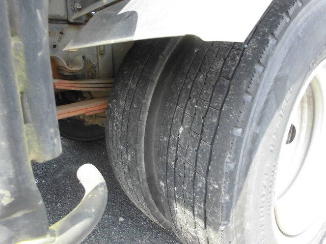 いすゞエルフバキュームカー小型（2t・3t）[写真13]