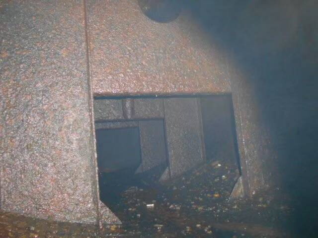 いすゞエルフバキュームカー小型（2t・3t）[写真27]