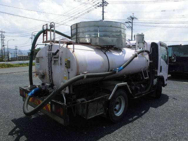 いすゞエルフバキュームカー小型（2t・3t）[写真03]
