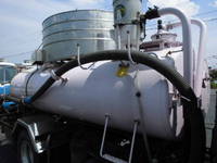 いすゞエルフバキュームカー小型（2t・3t）[写真07]