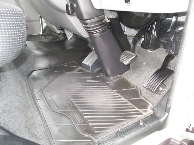 三菱ふそうキャンターセーフティローダー小型（2t・3t）[写真21]