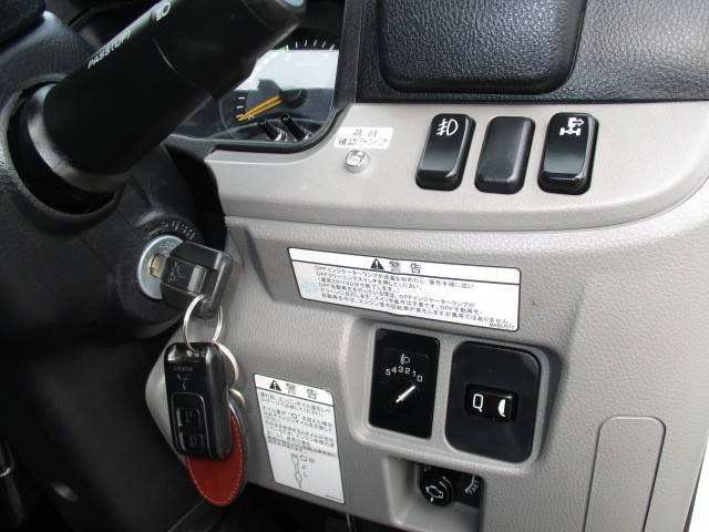 三菱ふそうキャンターセーフティローダー小型（2t・3t）[写真22]