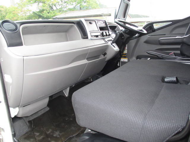 三菱ふそうキャンターセーフティローダー小型（2t・3t）[写真27]