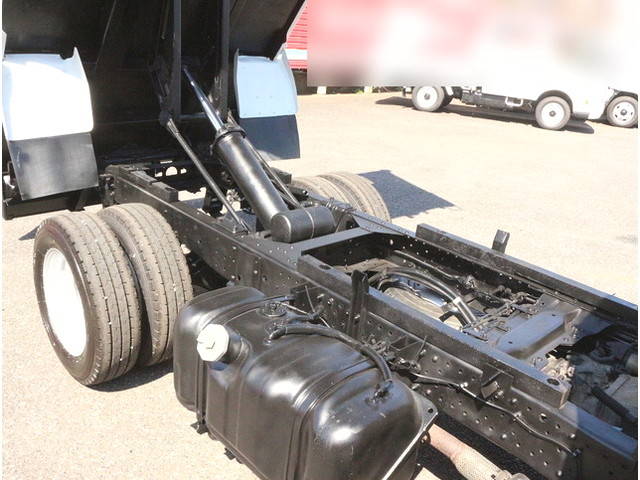 いすゞエルフダンプ小型（2t・3t）[写真11]