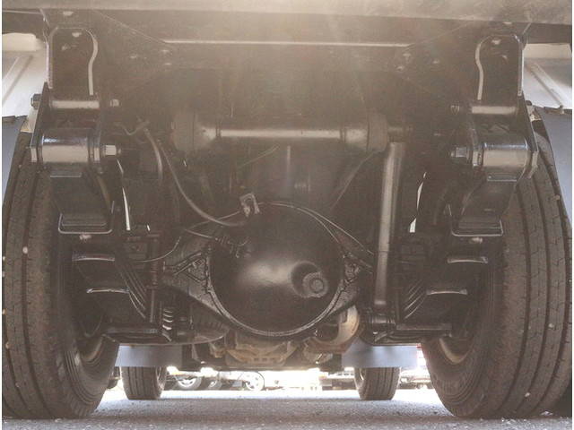 いすゞエルフダンプ小型（2t・3t）[写真23]