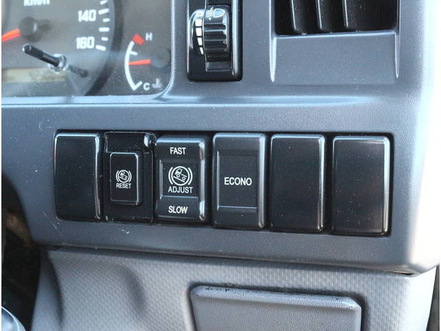 いすゞエルフダンプ小型（2t・3t）[写真33]