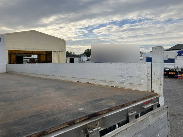 UDトラックスコンドルクレーン4段増トン（6t・8t）[写真11]