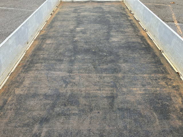 UDトラックスコンドルクレーン4段増トン（6t・8t）[写真12]