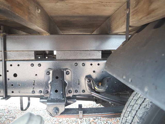 いすゞエルフクレーン4段小型（2t・3t）[写真31]