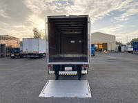 いすゞエルフアルミバン小型（2t・3t）[写真16]