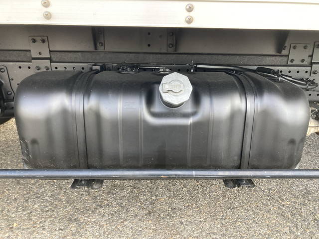 いすゞエルフアルミバン小型（2t・3t）[写真21]