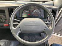 いすゞエルフアルミバン小型（2t・3t）[写真33]