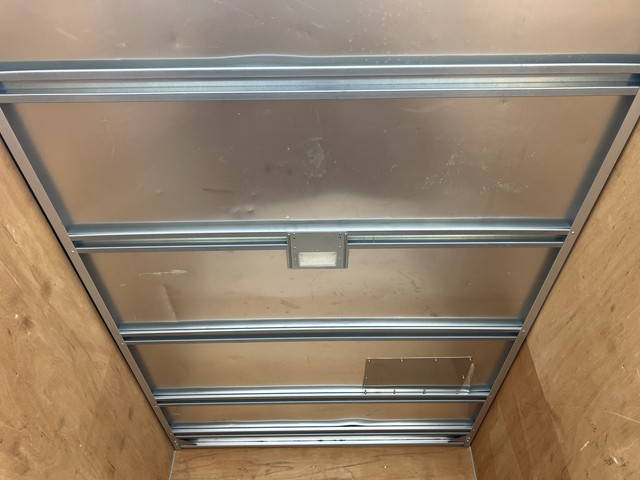 いすゞエルフアルミバン小型（2t・3t）[写真13]