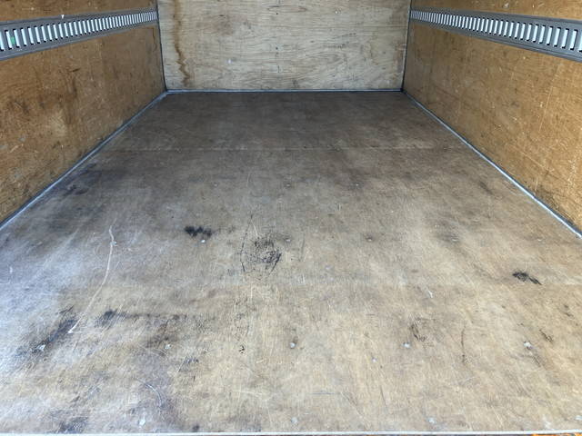 いすゞエルフアルミバン小型（2t・3t）[写真14]