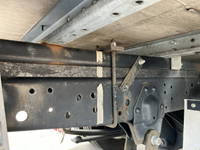 いすゞエルフアルミバン小型（2t・3t）[写真19]