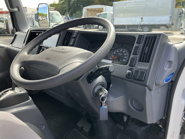 いすゞエルフアルミバン小型（2t・3t）[写真31]